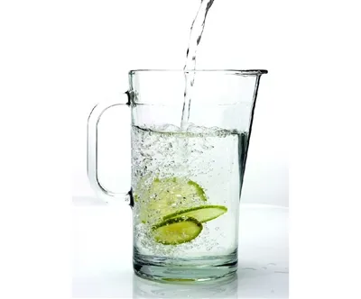 Wasseraufbereitung mit Keramikkugeln für alkalisches Wasser